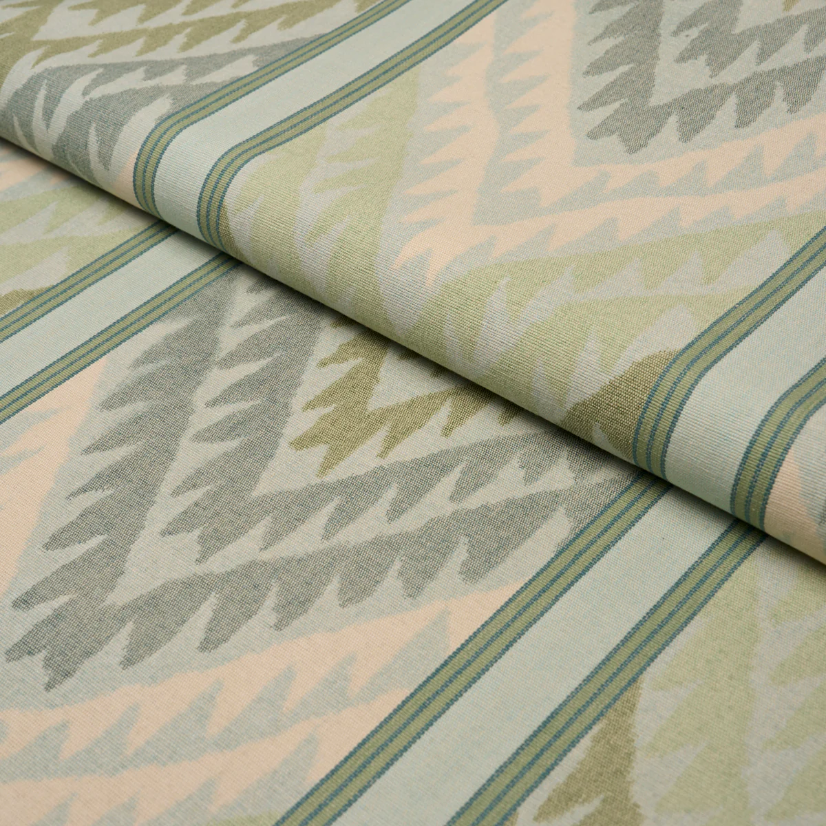 182770 | Shabba Warp Print, Leaf - Schumacher Fabric - Image 4