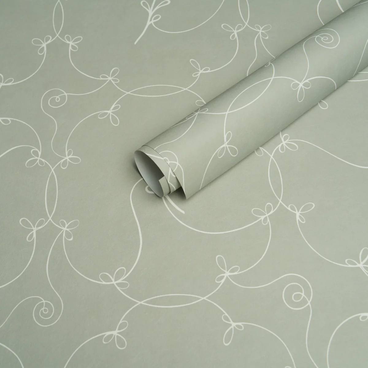 5017851 | Broderie, Cool Green - Schumacher Wallpaper - Image 4