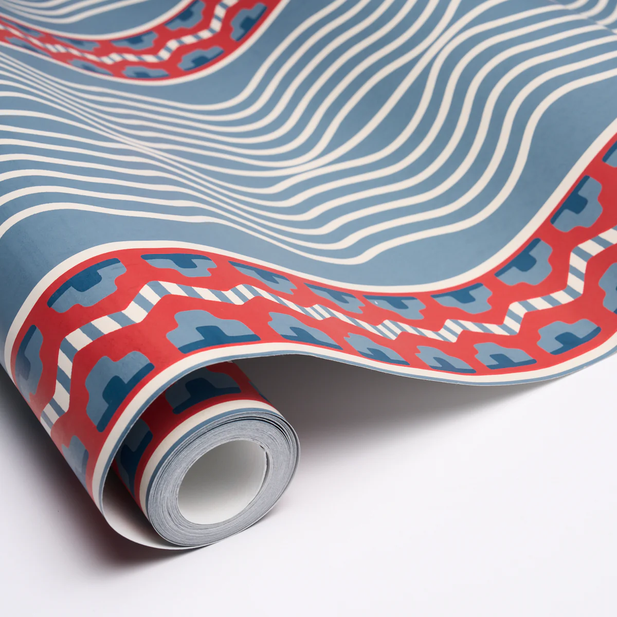 5018300 | Crème Anglaise, French Red & Blue - Schumacher Wallpaper - Image 4