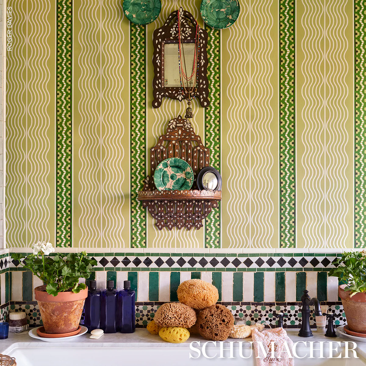 5018301 | Crème Anglaise, Juniper Green - Schumacher Wallpaper - Image 5