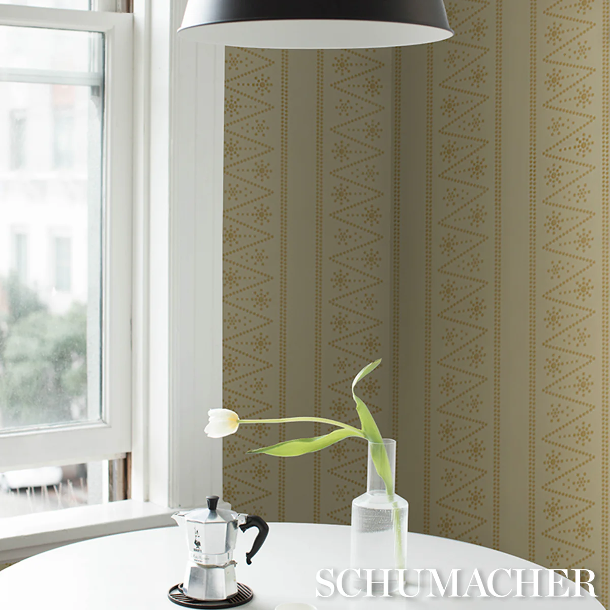 5018371 | The Pearlies, Soft Gold - Schumacher Wallpaper - Image 5