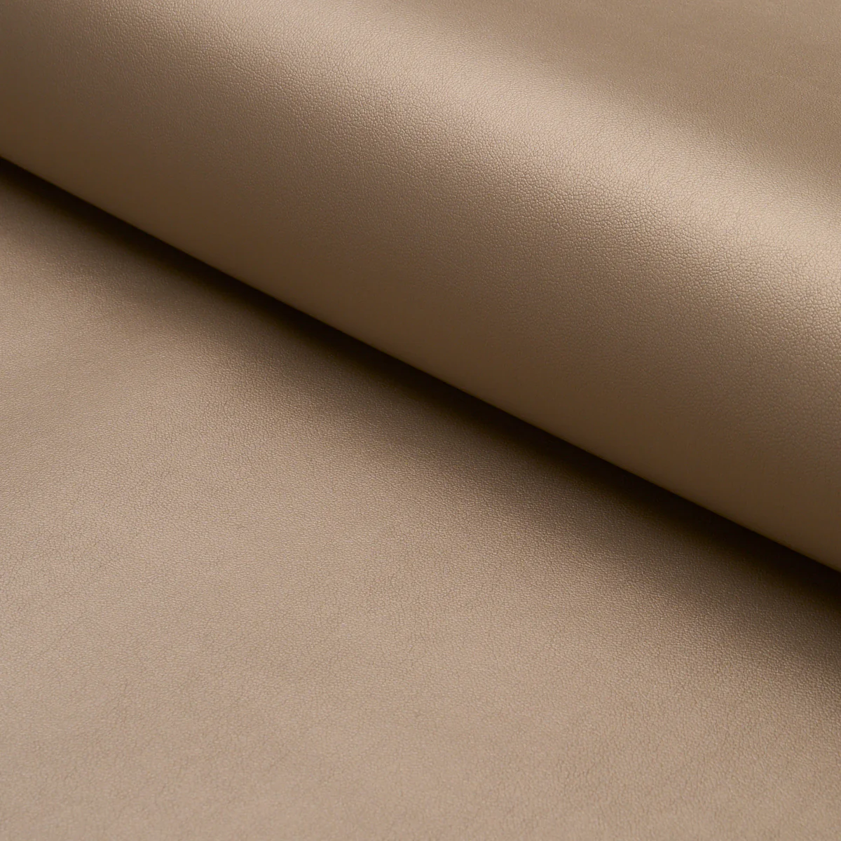 86991 | Metallic Vegan Leather Outdoor, Dune - Schumacher Fabric - Image 2