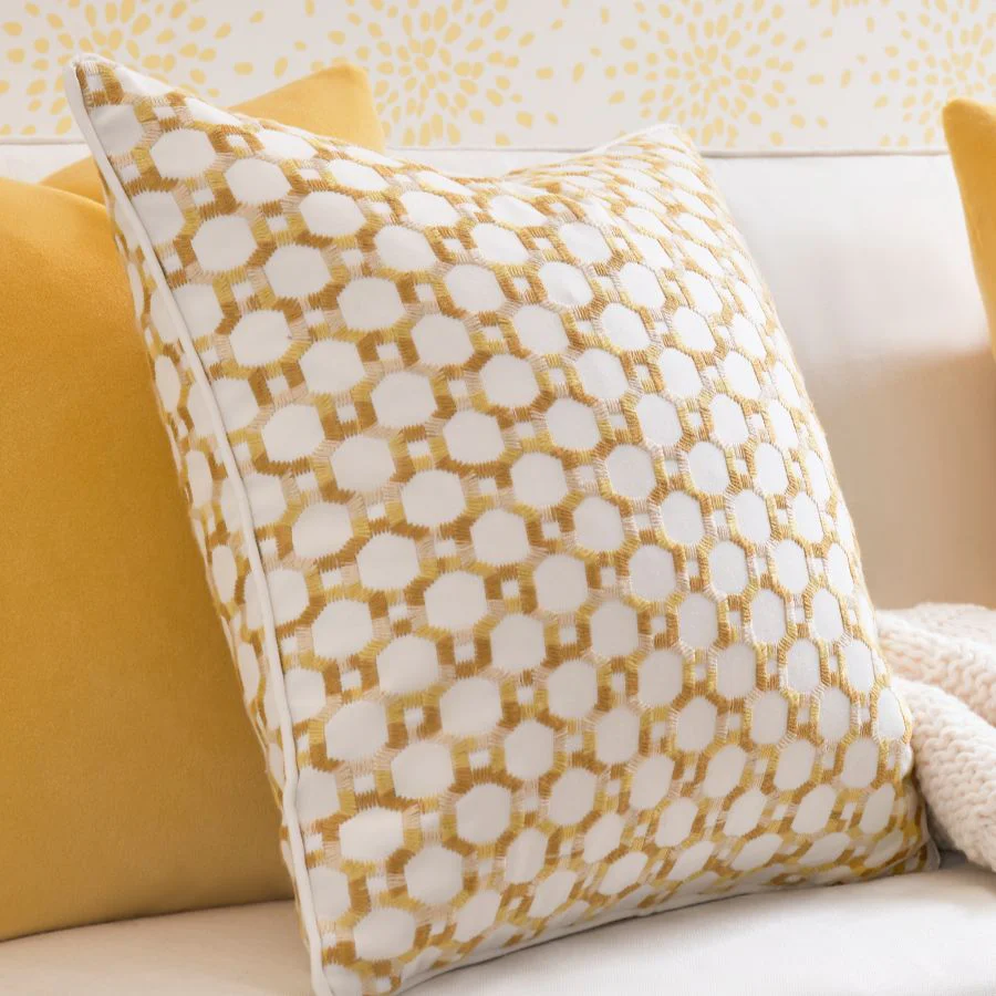 HNISLDPILL0002 | Island Trellis, Yellow - Scalamandre Pillows