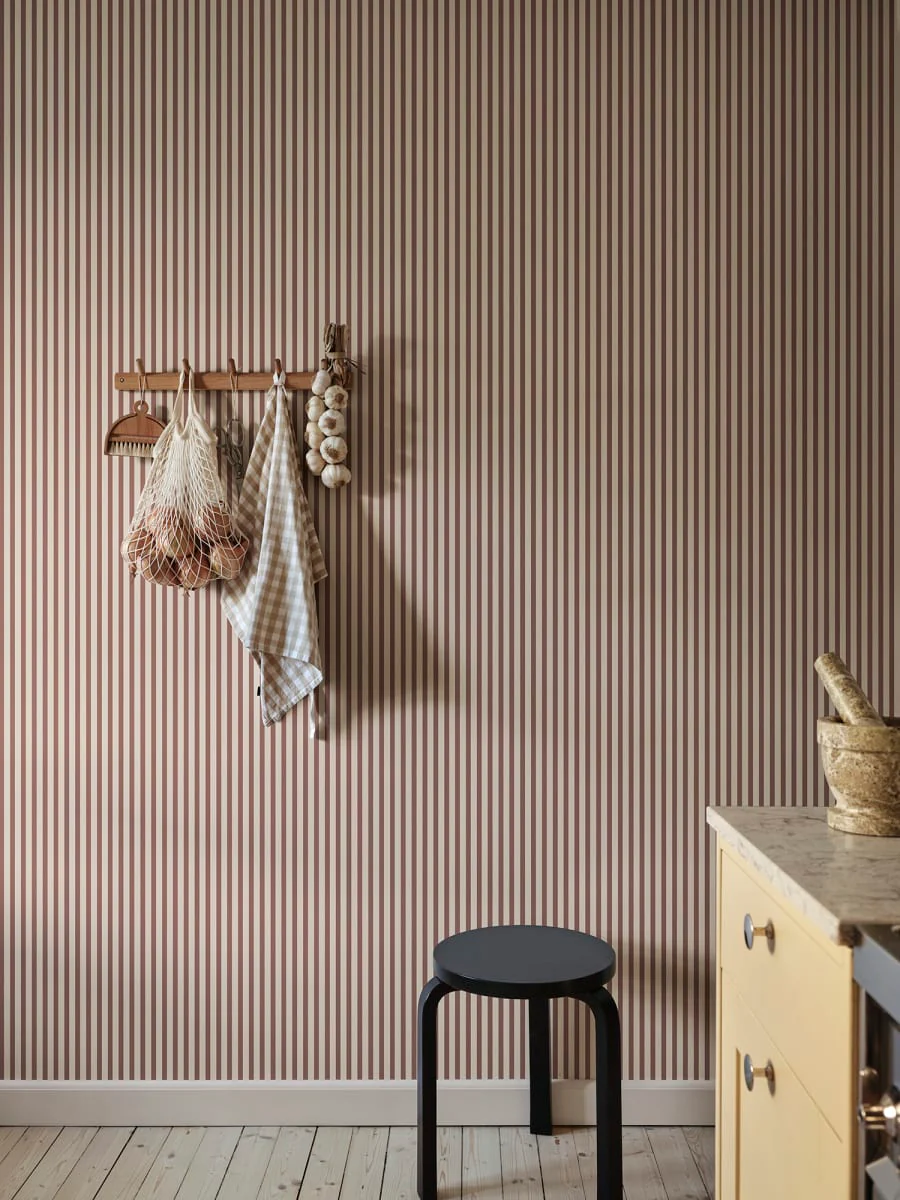 S10629 | Estelle, Burgundy - Sandberg Wallpaper - Image 2