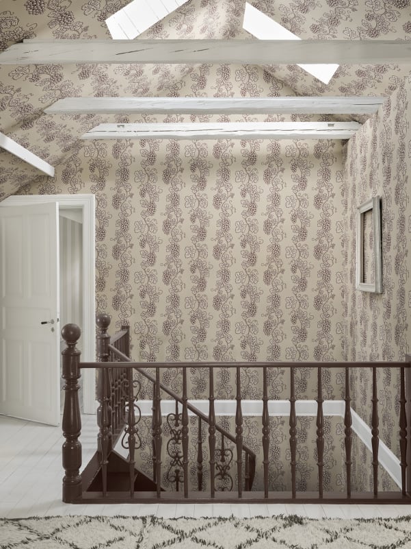 S10660 | Carla, Burgundy - Sandberg Wallpaper - Image 3