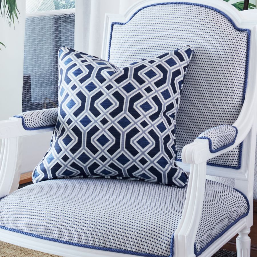 WROAKPILL0001 | Oak Bluff Outdoor, Indigo - Scalamandre Pillows